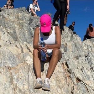 Meet your Posher, Traci